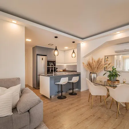 The Viewpoint By Eurostay Appartement